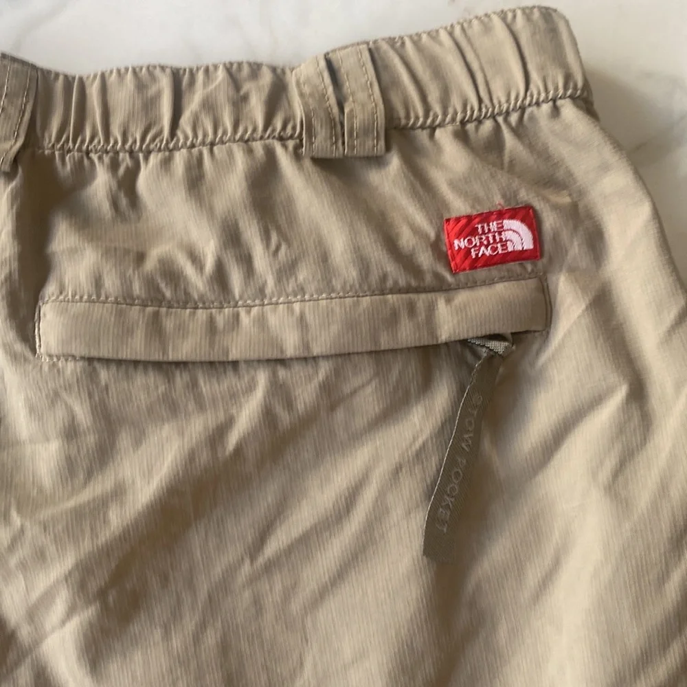 THE NORTH FACE Womens‎ Shorts 6 long 7” inseam - Picture 9 of 9